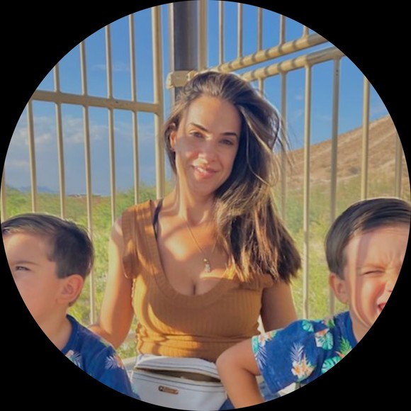 Meet your Posher, Renata - Picture 1 of 1